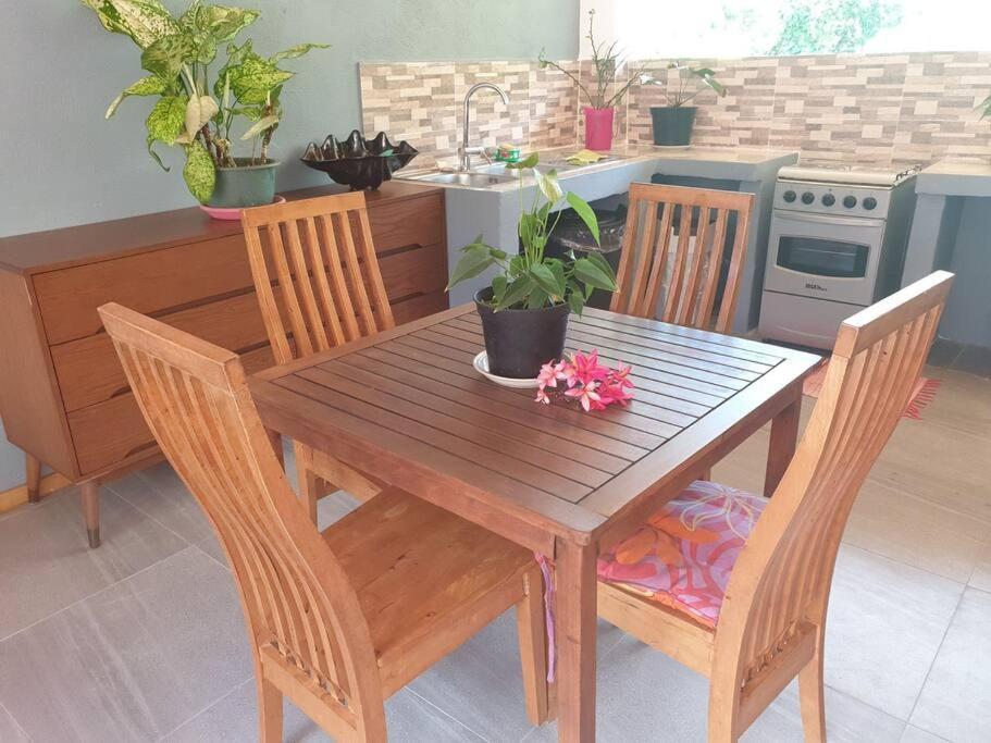 Ohana Location Ravissant Appart Spacieux Parking Gratuit A Uturoa Apartment Luaran gambar