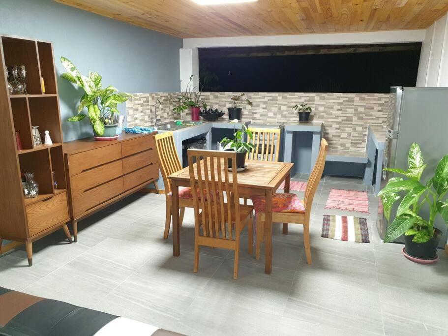 Ohana Location Ravissant Appart Spacieux Parking Gratuit A Uturoa Apartment Luaran gambar