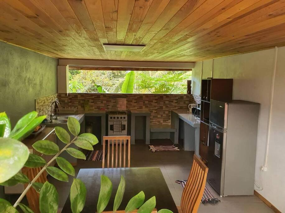 Ohana Location Ravissant Appart Spacieux Parking Gratuit A Uturoa Apartment Luaran gambar